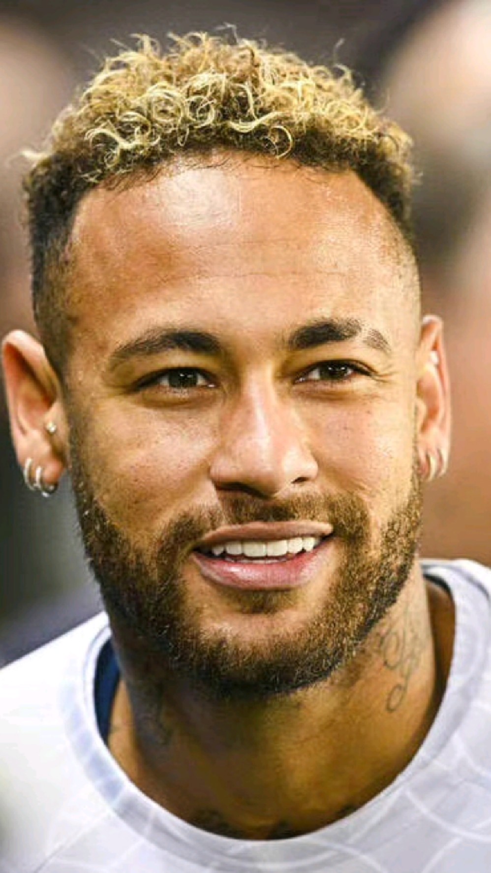 但现在的他 但现在的他