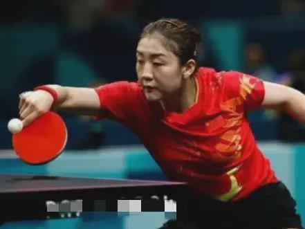 也透露出俱 也透露出俱